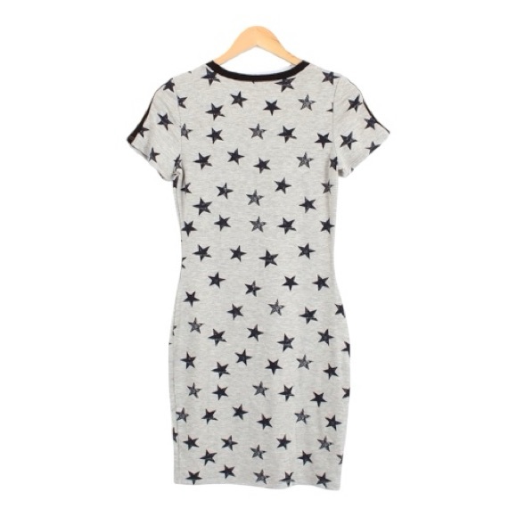 Star Patterned Gray T-shirt Dress size large - Picture 2 of 4